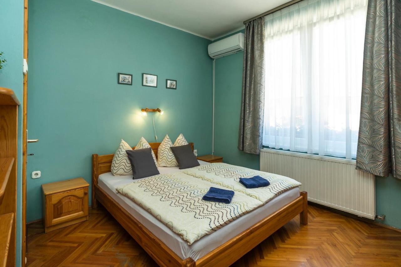 Cecey Vendeghaz Bed & Breakfast Eger Exterior photo