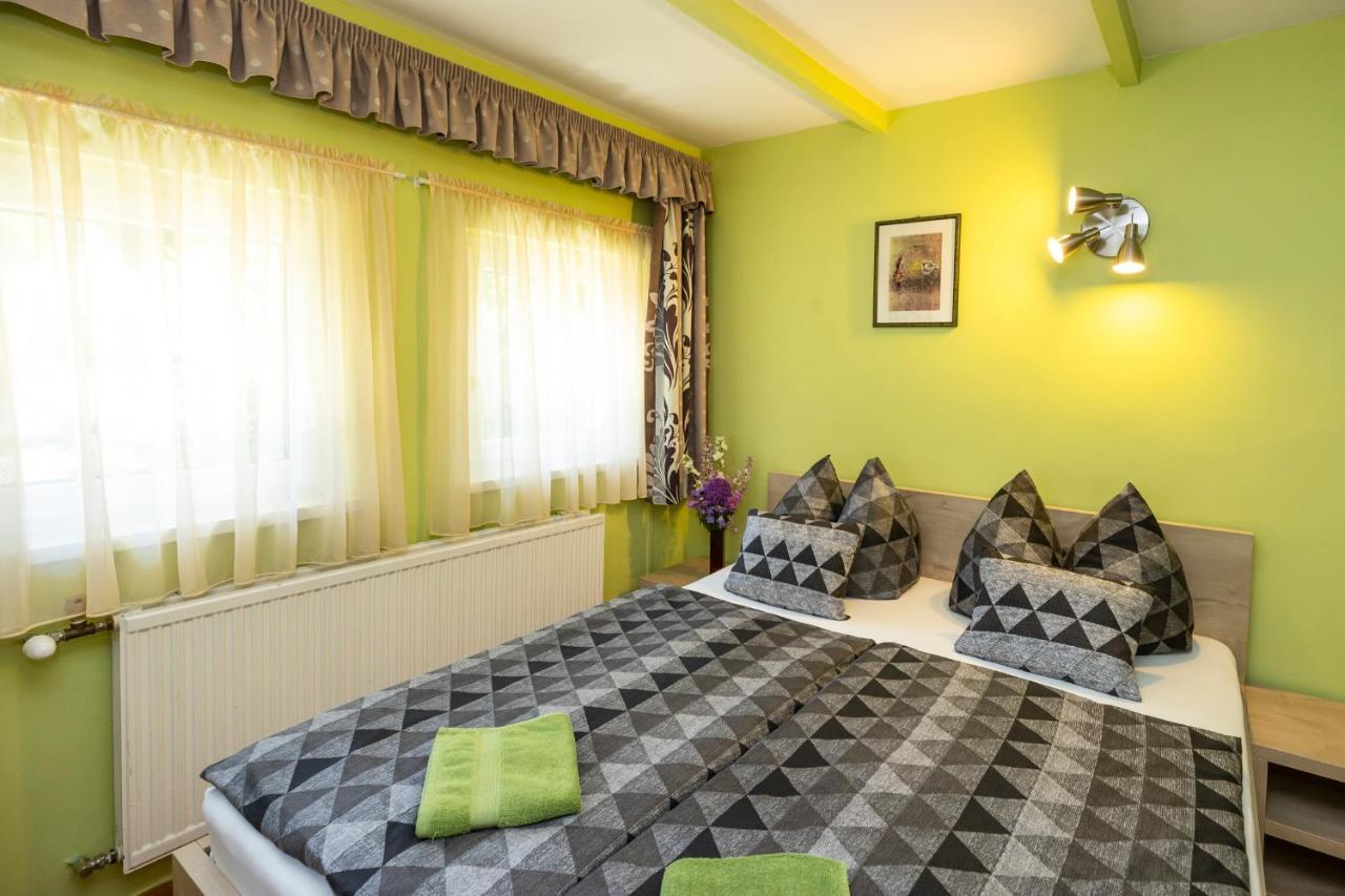 Cecey Vendeghaz Bed & Breakfast Eger Exterior photo