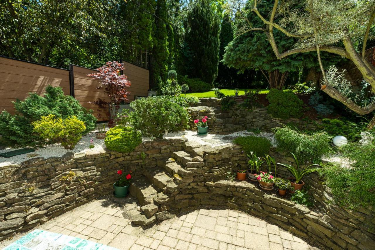 Cecey Vendeghaz Bed & Breakfast Eger Exterior photo